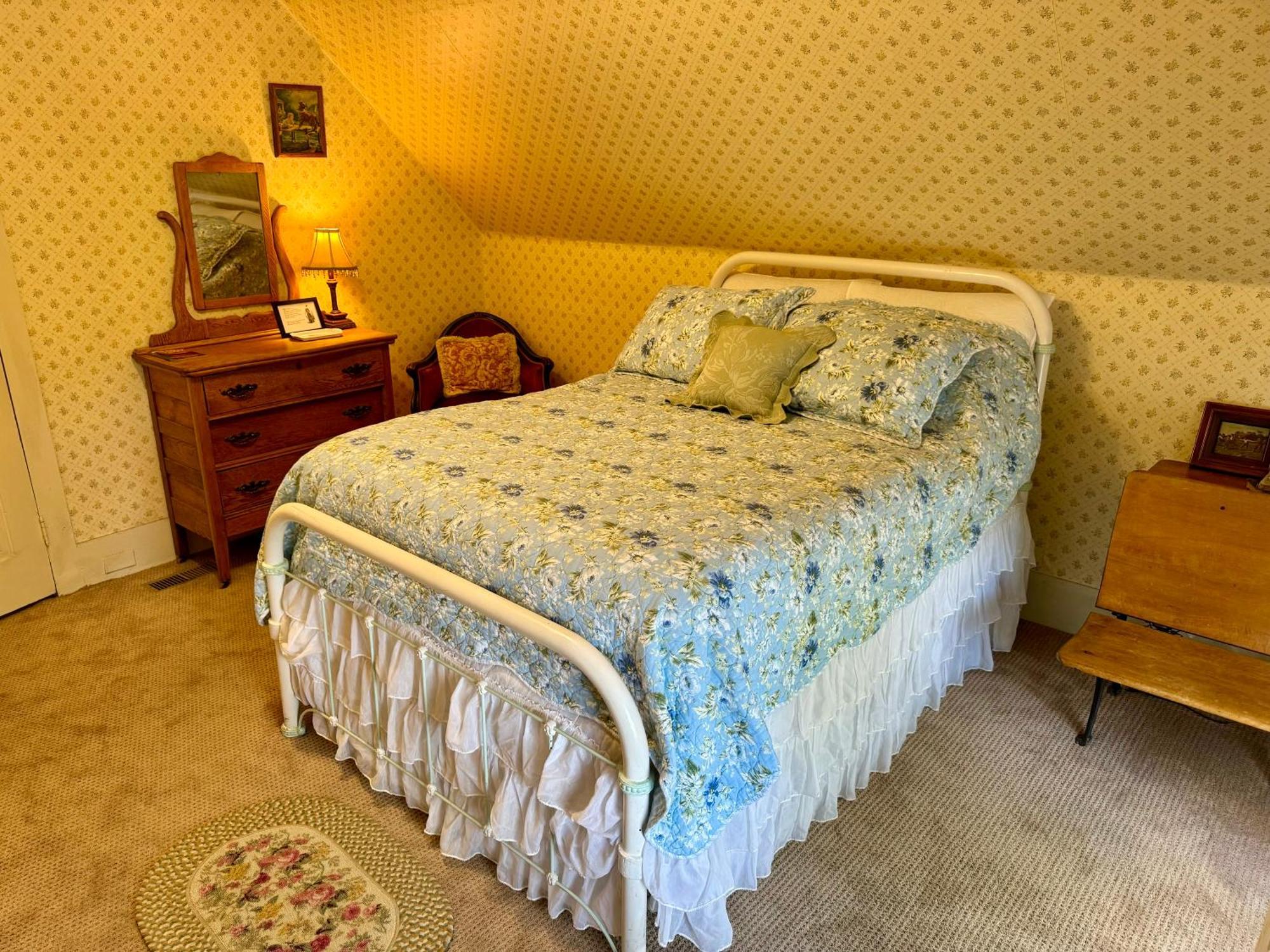 Pansy'S Parlor Bed & Breakfast Golden Eksteriør billede